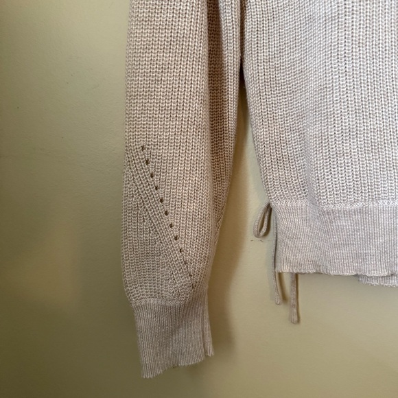Gentle fawn knit sweater - Picture 6 of 6